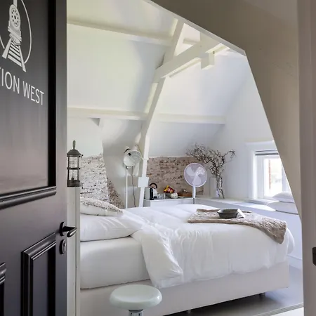 Het Spoorhuis Couette-café Uithoorn