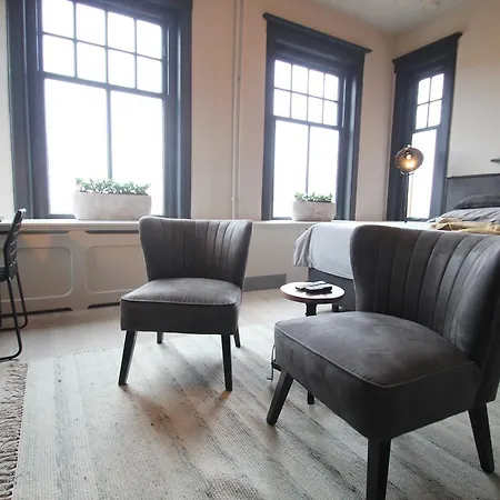 Couette-café Het Spoorhuis 4*