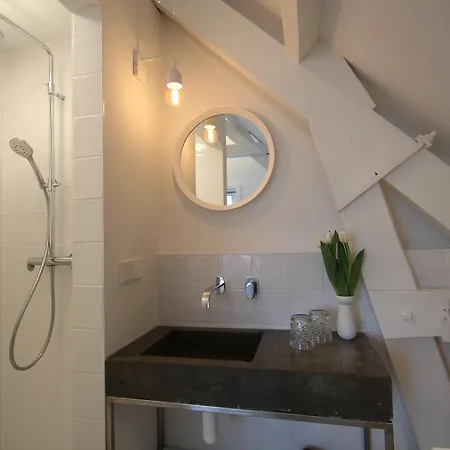 Het Spoorhuis 4*