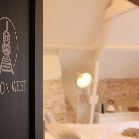Het Spoorhuis 4*