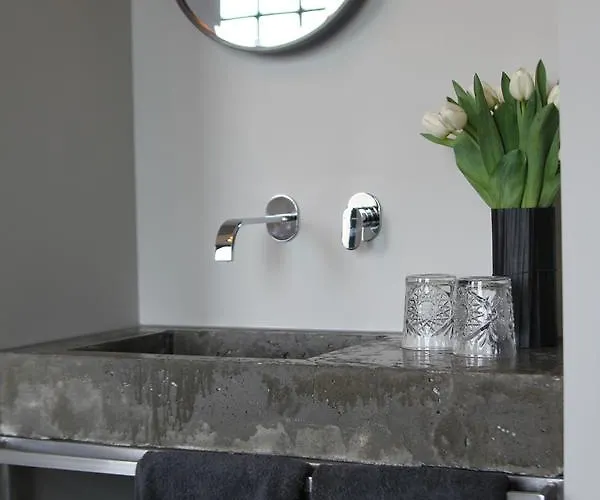 Het Spoorhuis Bed & Breakfast 4*